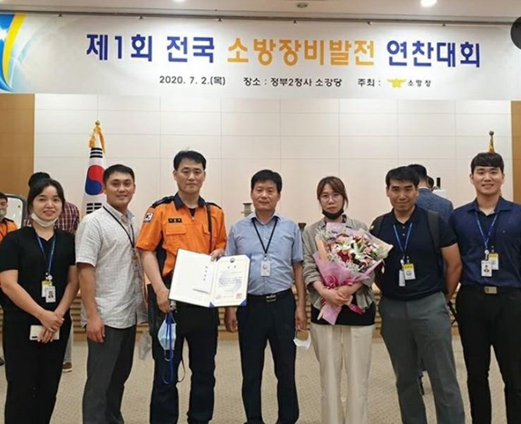 왼쪽부터 송은혜, 정병모, 고택훈, 윤성수, 정은희, 김영민, 남성현
