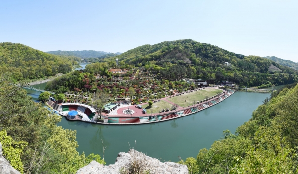 뿌리공원 전경